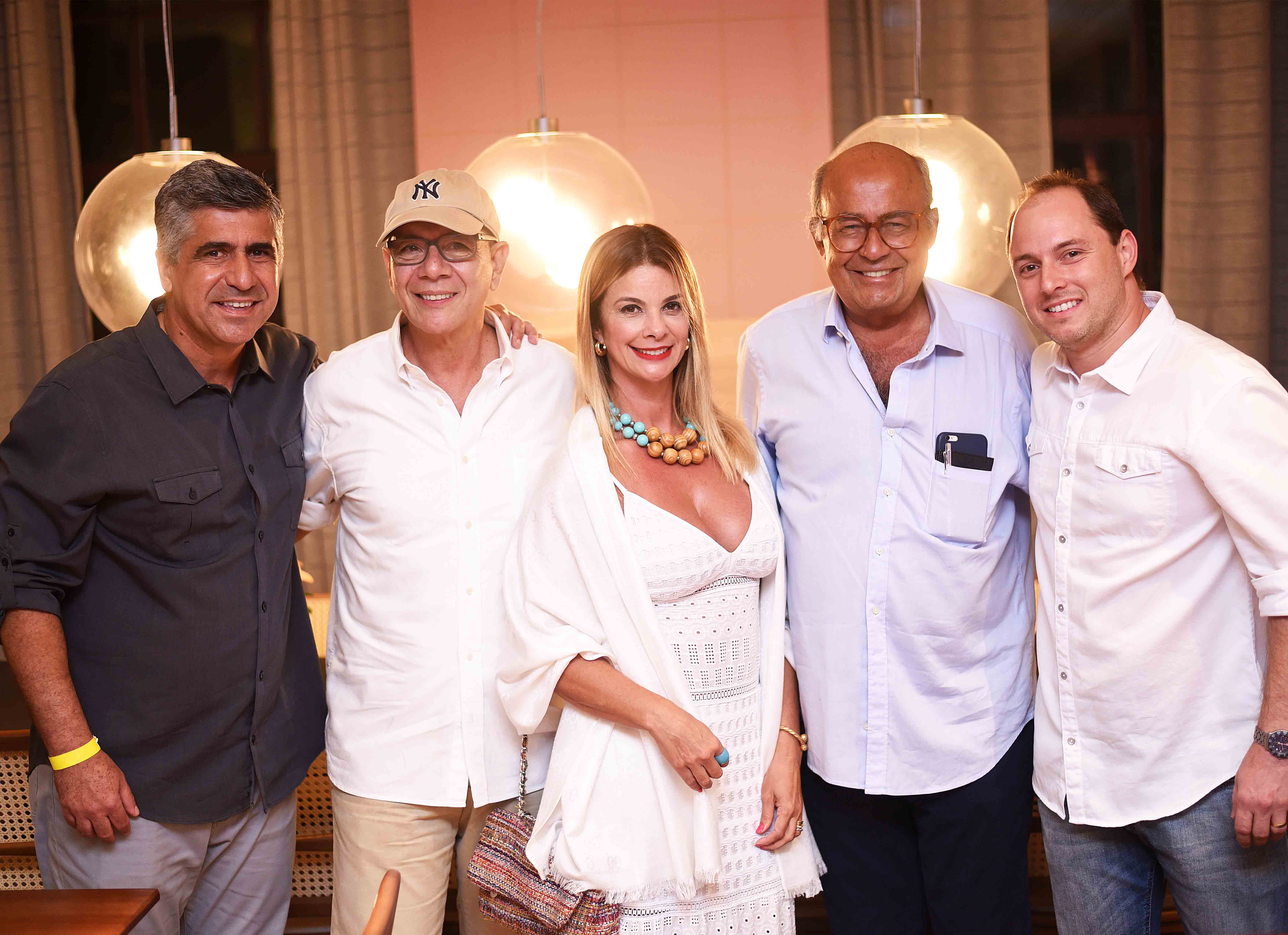 Wagner Lofare, Carla Pimentel, Caco Borges, Heitor Derbli e Bruno Carone